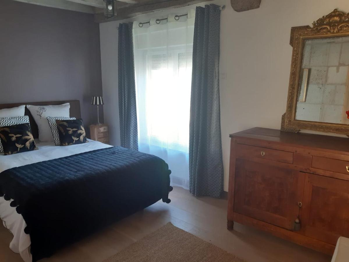 Agreables Chambres D'Hotes Dans Maison Xviiie Vineuil  Buitenkant foto